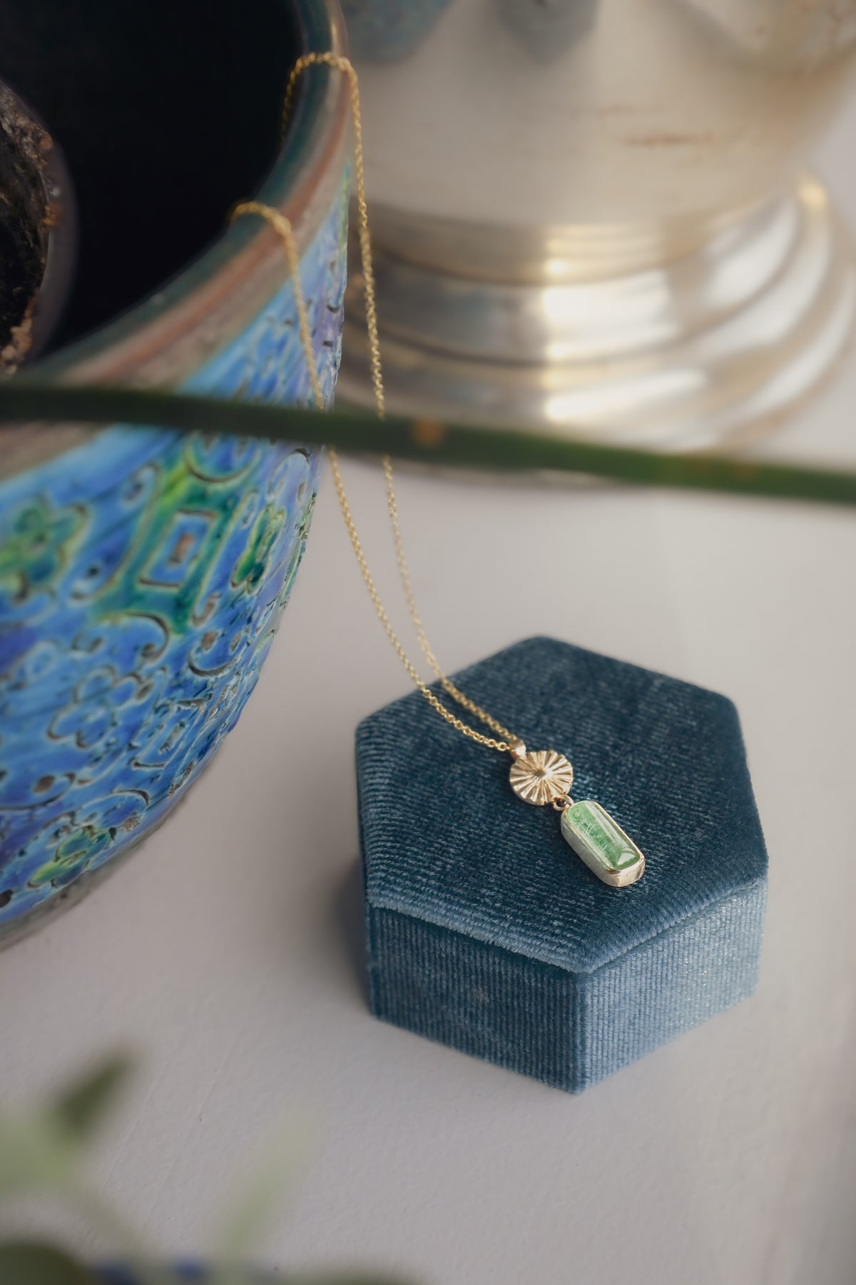 Daisy Dew Drop with Tourmaline - Gold Chain