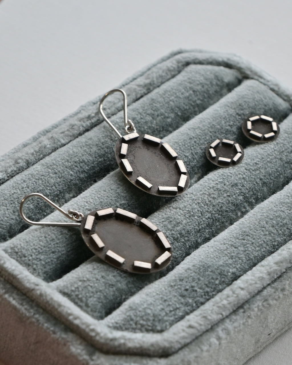 Large Oval Stitch Drops