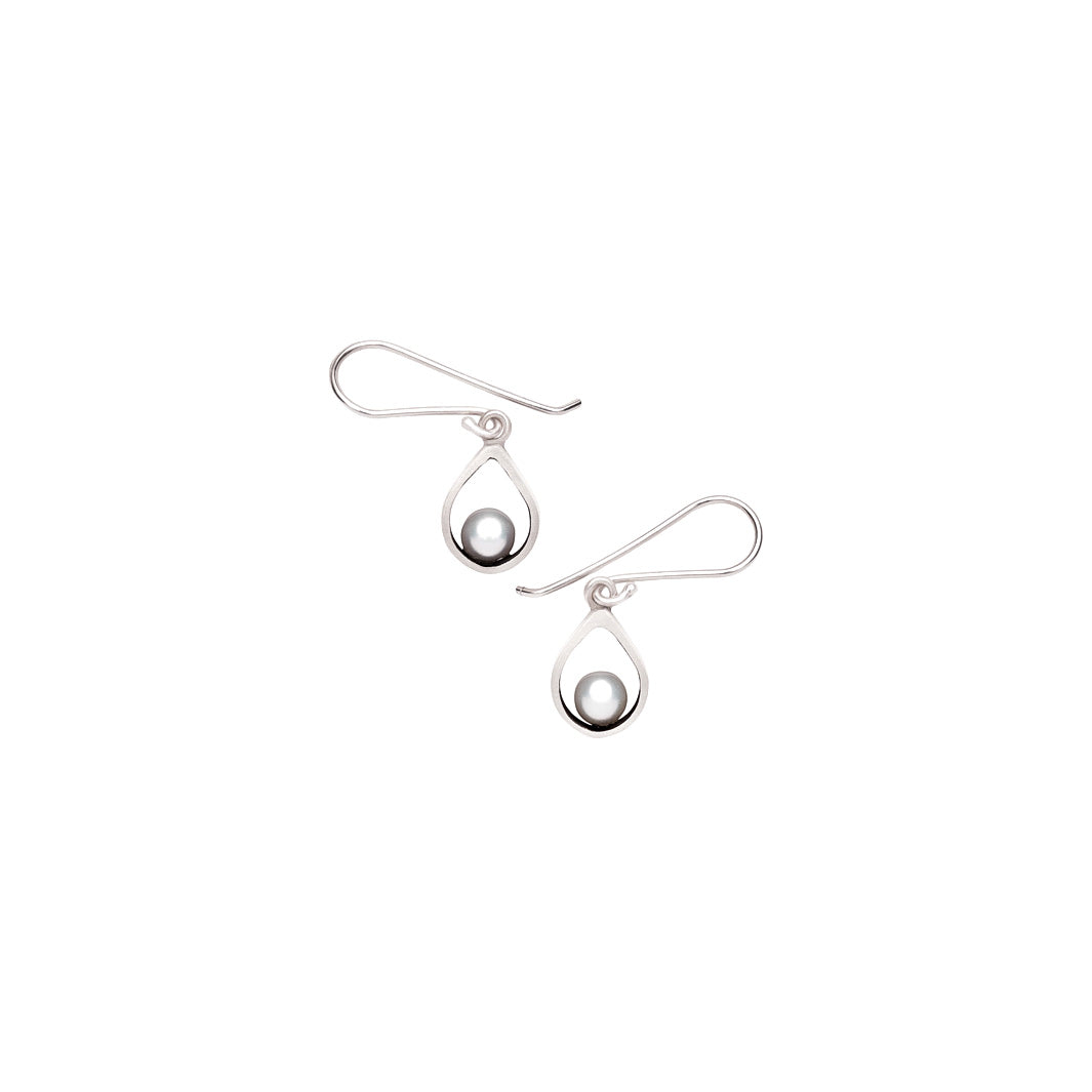 Tear Drop with White Pearl