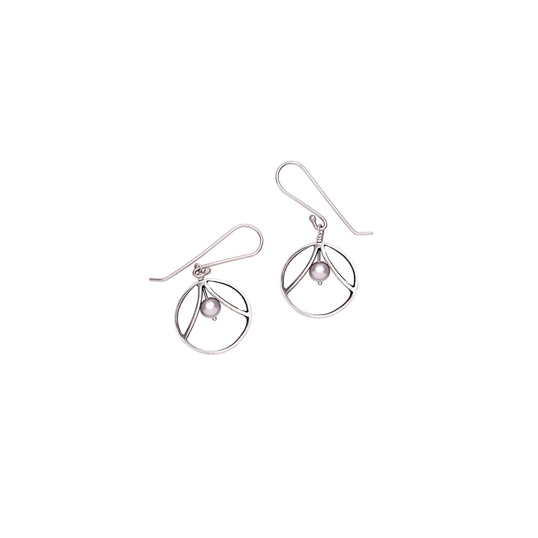Double Leaf Round Earring With Pearl